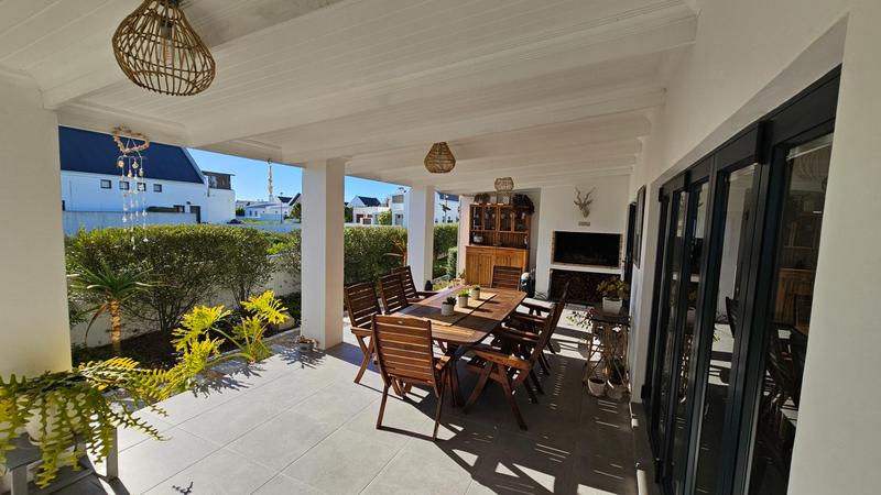 4 Bedroom Property for Sale in Dwarskersbos Western Cape
